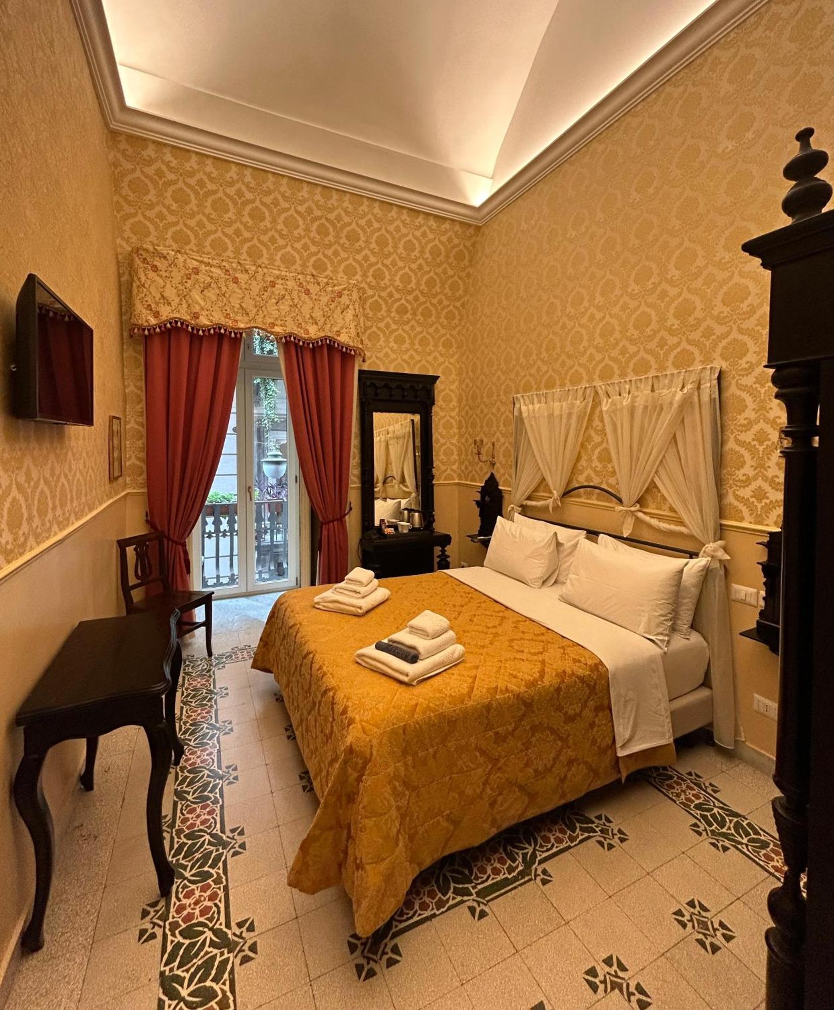 מלון Carafa Di Maddaloni By Enjoy Napoli מראה חיצוני תמונה